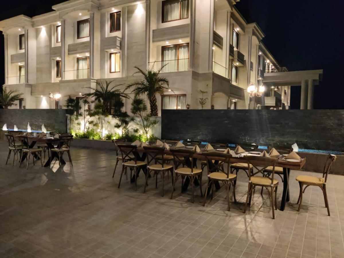 The Imperial Prime Clarks Inn Suites, Bhilwara Exterior photo