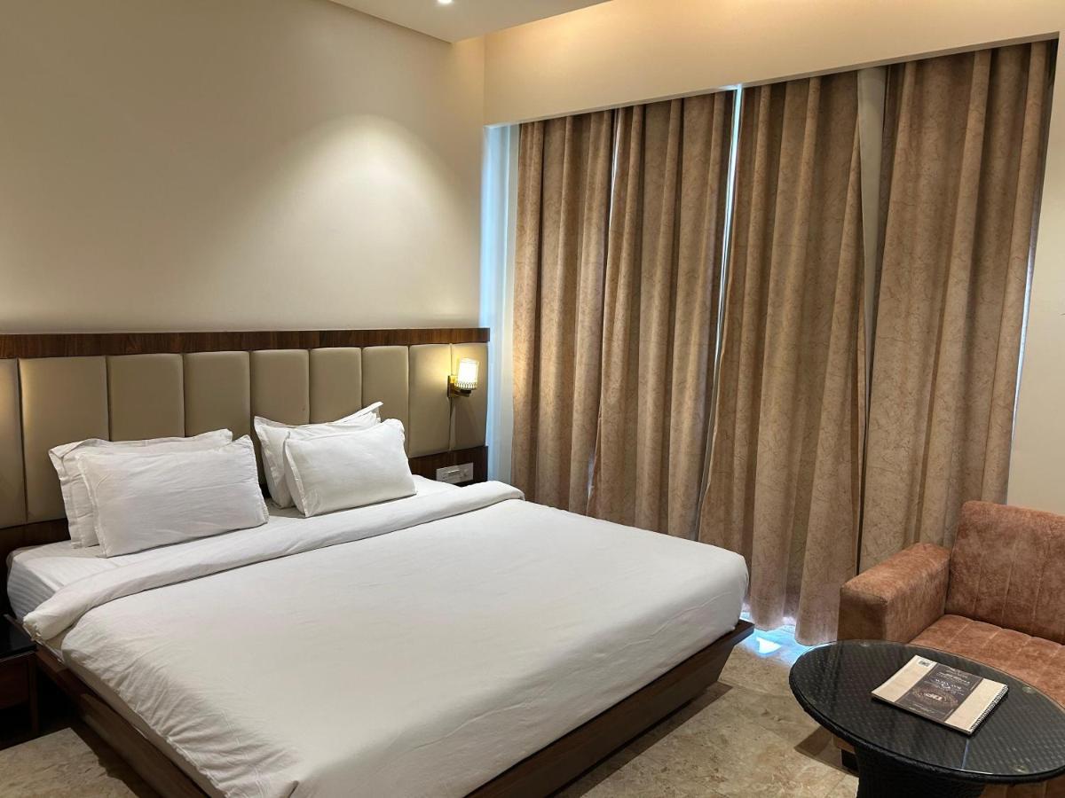 The Imperial Prime Clarks Inn Suites, Bhilwara Exterior photo